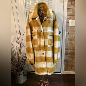 Universal Thread Mustard and Cream Teddy Jacket